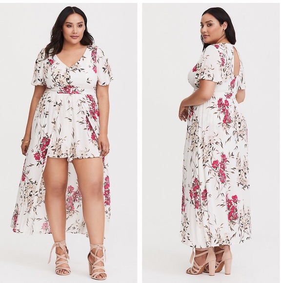 white maxi dress size 22